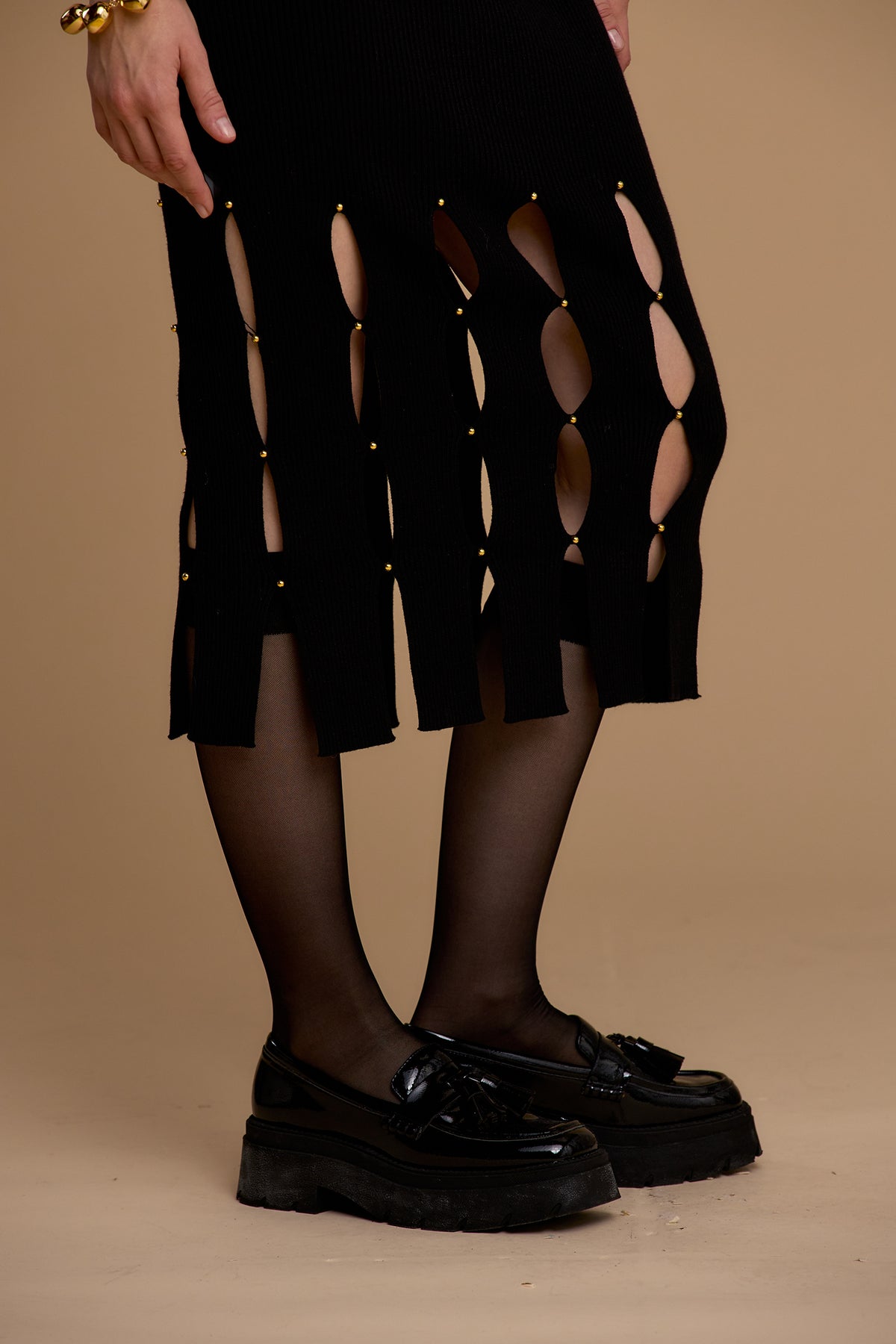 NOSECRETS abito lungo longuette dalla linea aderente colore eclisse (nero) Dettagli "Cut-Out" 263NS060