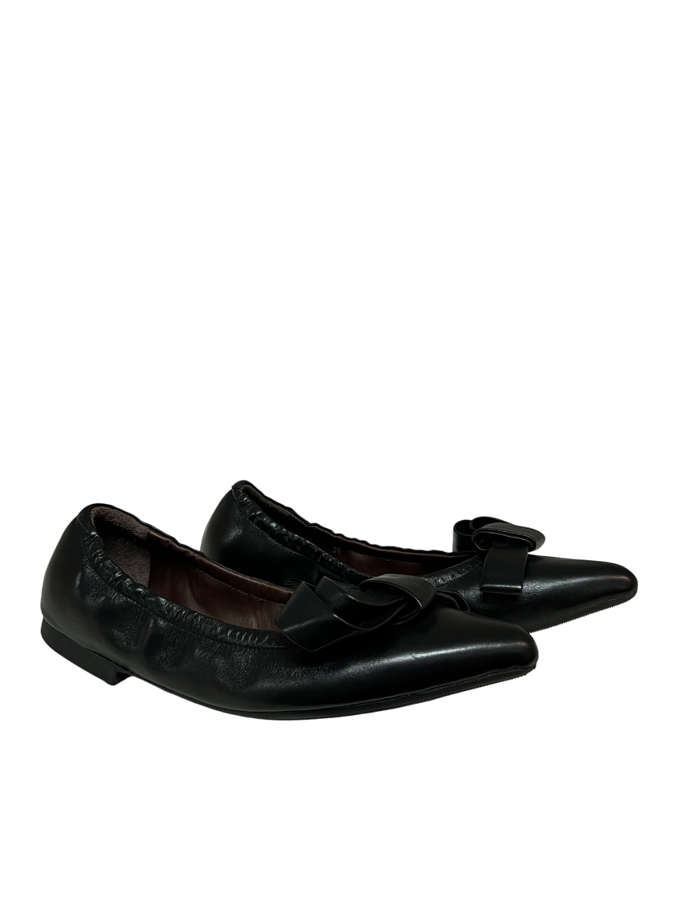 LA VITRINA Ballerina Donna Nappa Nera a Punta con Accessorio ed Elastico LAVI – Soletta Imbottita