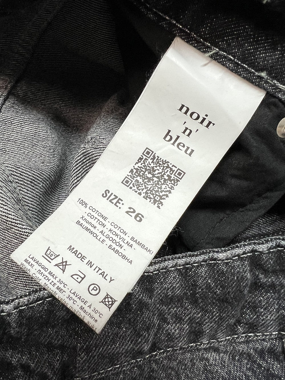 NOIR ’N’ BLEU MIA L-2 – Jeans baggy nero scolorito vita alta con tasconi